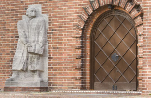 Fritz Behn, Luther-Wandplastik (Foto: Nils Bergmann)